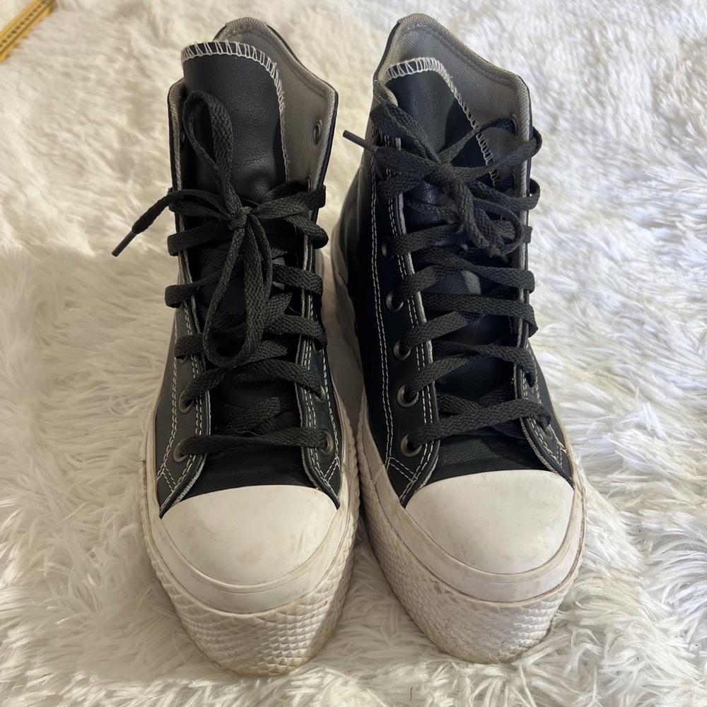Chuck Taylor All Star Lift 2X Platform Matte Metallic Sneakers - Picture 7 of 13